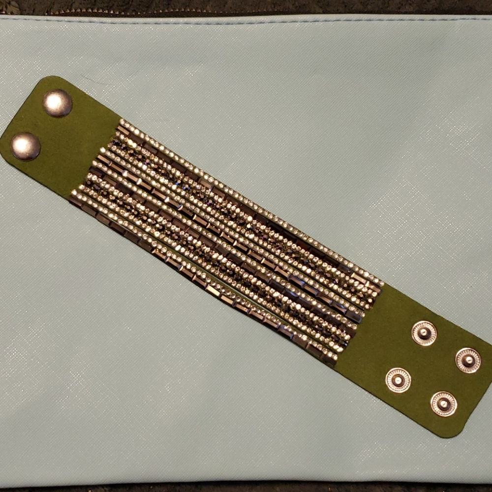 *NWOT* Wrap bracelet